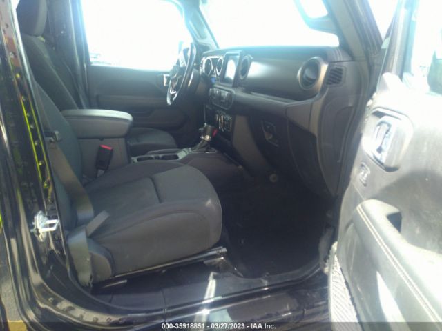 1C4HJXEM8LW331351 Jeep Wrangler Unlimited Sahara