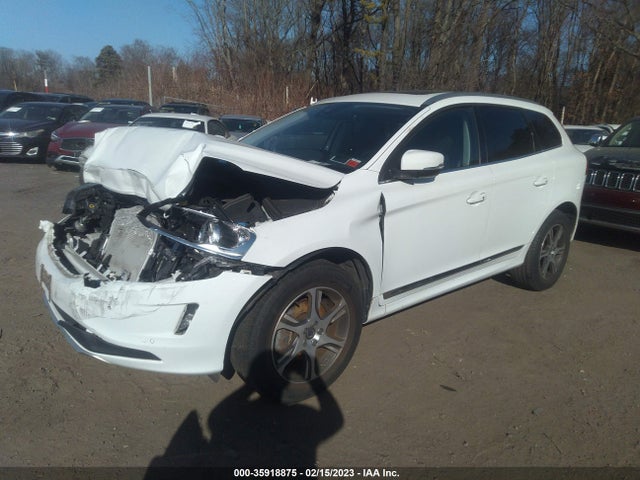 Volvo XC60 2015 YV4902RK8F2749730 Image 2
