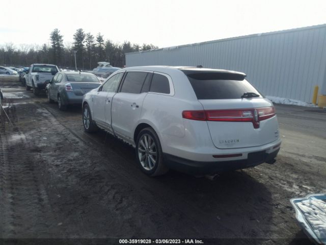 2LMHJ5AT6ABJ04577 Lincoln MKT
