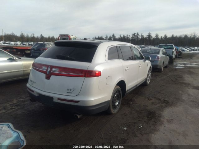 2LMHJ5AT6ABJ04577 Lincoln MKT