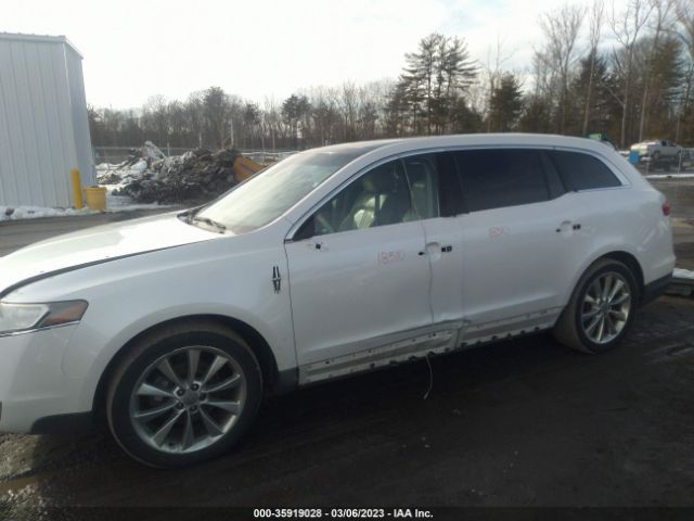 2LMHJ5AT6ABJ04577 Lincoln MKT