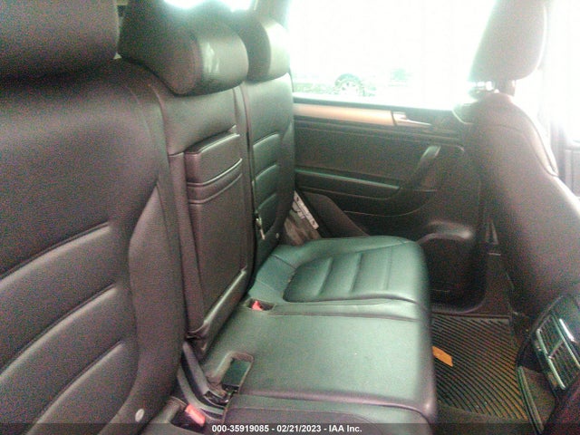 WVGFF9BP4BD000954 Volkswagen Touareg Sport