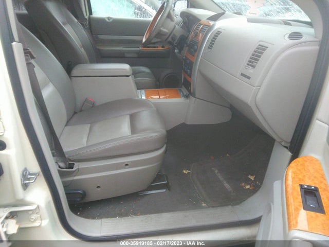 1A8HW58297F586816 Chrysler Aspen Limited