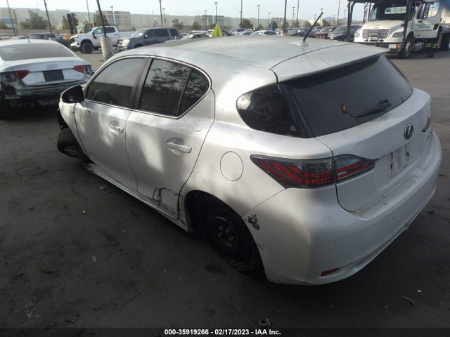 Lexus Ct 200h Hybrid 2013 JTHKD5BH2D2127015 Image 3