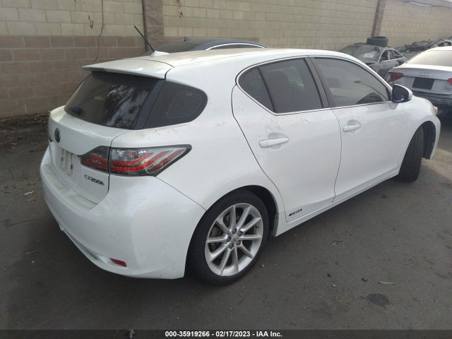 Lexus Ct 200h Hybrid 2013 JTHKD5BH2D2127015 Image 4