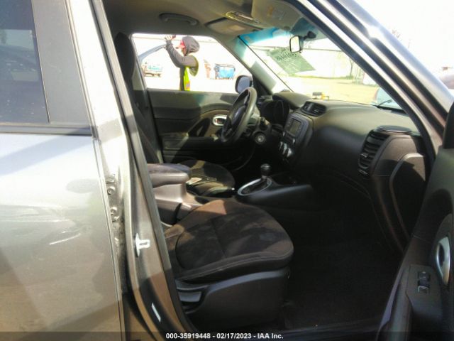 KNDJN2A24K7022935 KIA Soul Base