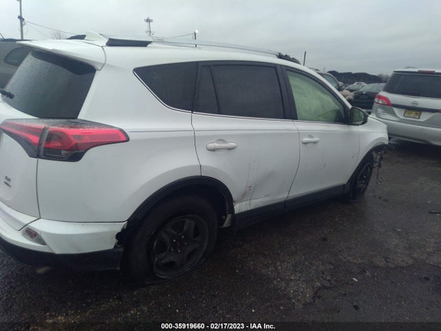 2016 Toyota RAV4, VIN: JTMBFREV7GJ059194