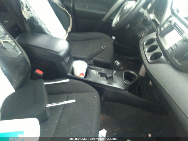 2016 Toyota RAV4, VIN: JTMBFREV7GJ059194