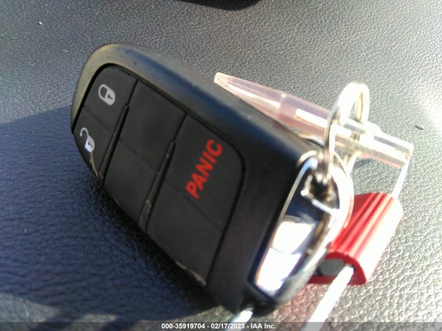 2021 Jeep Compass, VIN: 3C4NJDDB2MT601912