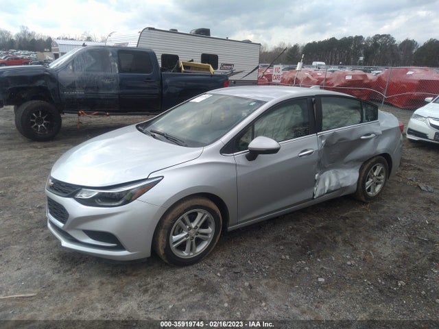 Chevrolet CRUZE LT 2018 1G1BE5SM5J7162005 Image 2