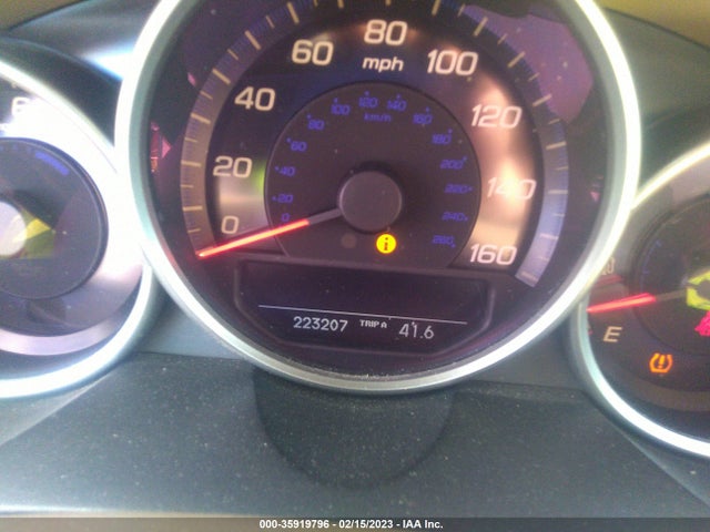 Acura RL 2005 JH4KB16585C010047 Image 8