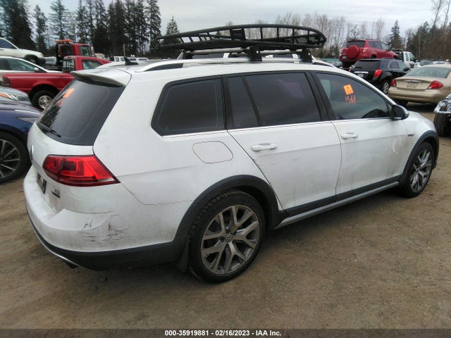 2017 Volkswagen Golf, VIN: 3VWH17AU2HM524377