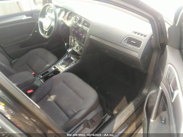2019 Volkswagen Golf, VIN: WVWKR7AU4KW913269