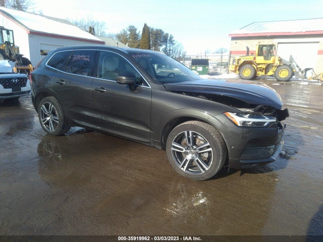 2018 Volvo XC60, VIN: YV4A22RK5J1096148