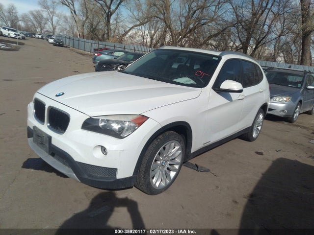 BMW X1 Xdrive28i 2013 WBAVL1C57DVR90760 Image 2