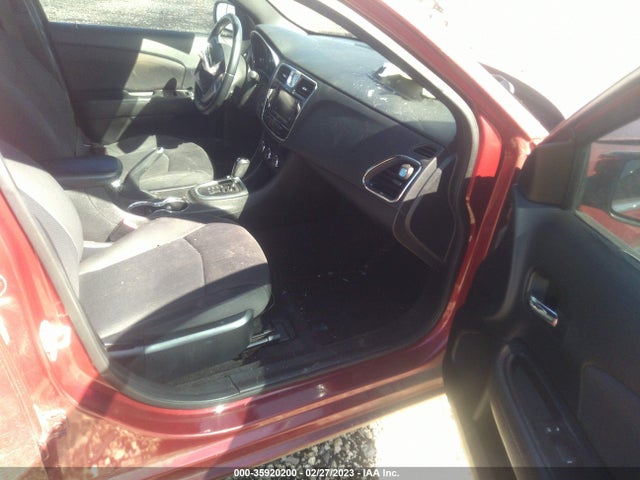 35920200 :رقم المزاد ، 1C3CCBBB1DN727353 vin ، 2013 Chrysler 200 Touring مزاد بيع