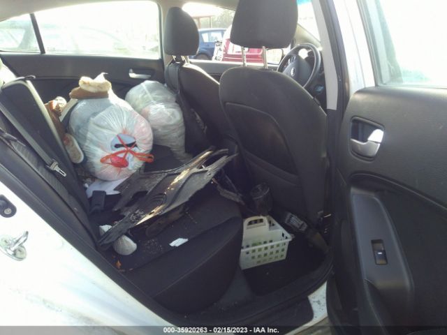 3KPFL4A71JE242468 KIA FORTE LX