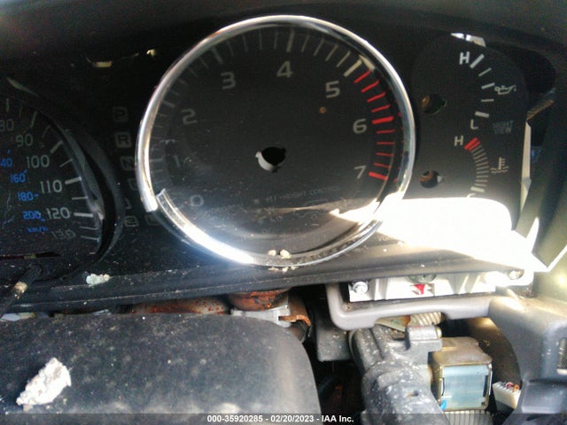 2004 LEXUS LX 470 VIN: JTJHT00W143546404