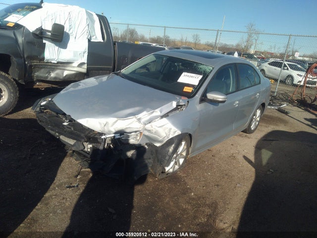 3VWDX7AJ4CM402468 Volkswagen Jetta Sedan Se W