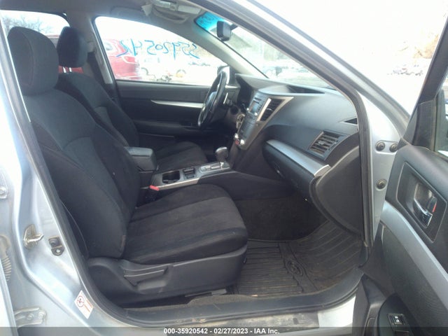 Subaru Outback 2.5i Premium 2014 4S4BRCCC7E3213180 Image 6