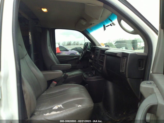 Chevrolet EXPRESS CARGO VAN 2011 1GCWGFBA0B1148435 Image 6