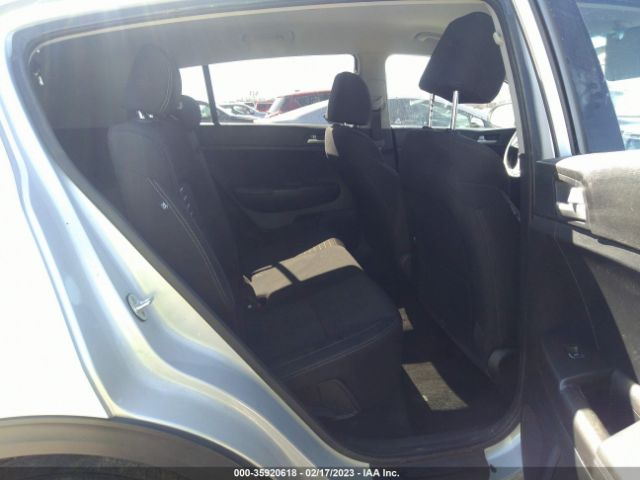 KNDPMCAC8J7382249 KIA Sportage Lx