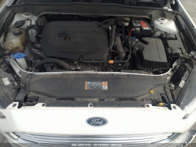 3FA6P0HD9FR170126 Ford FUSION SE