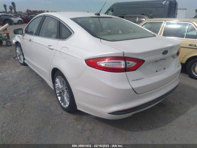 3FA6P0HD9FR170126 Ford FUSION SE