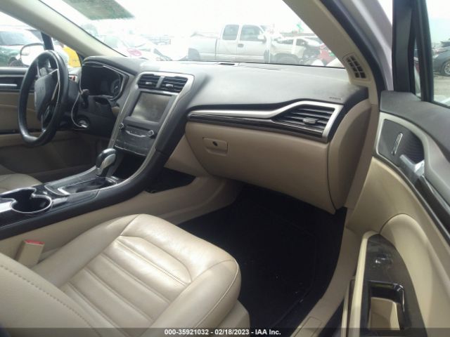 3FA6P0HD9FR170126 Ford FUSION SE