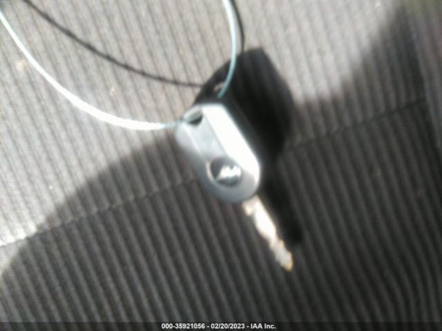 1ZVBP8AM1E5270172 Ford Mustang V6