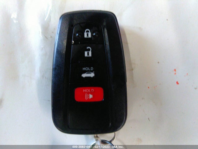 Toyota Corolla Hybrid Le 2022 JTDEAMDE3NJ040137 Image 3