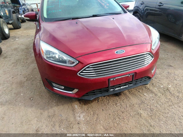 2015 Ford Focus, VIN: 1FADP3N26FL278181