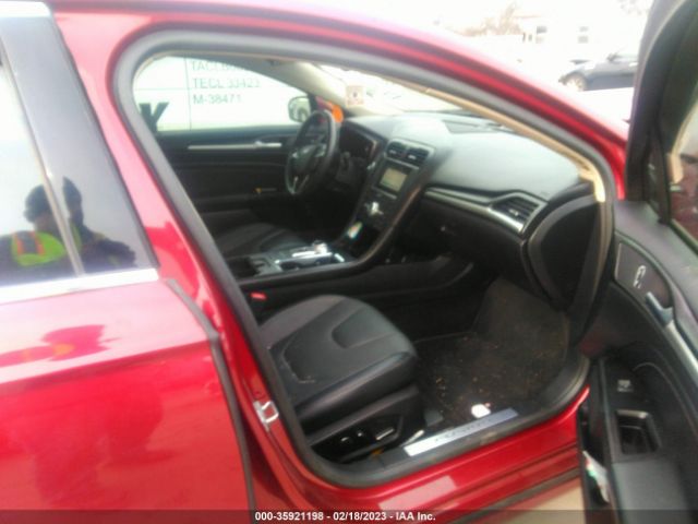 3FA6P0SUXHR250594 Ford Fusion Energi Titanium/platinum
