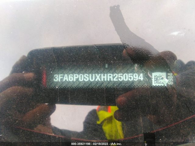 3FA6P0SUXHR250594 Ford Fusion Energi Titanium/platinum
