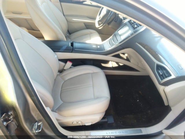 Lincoln MKZ 2016 3LN6L2G92GR615155 Image 6