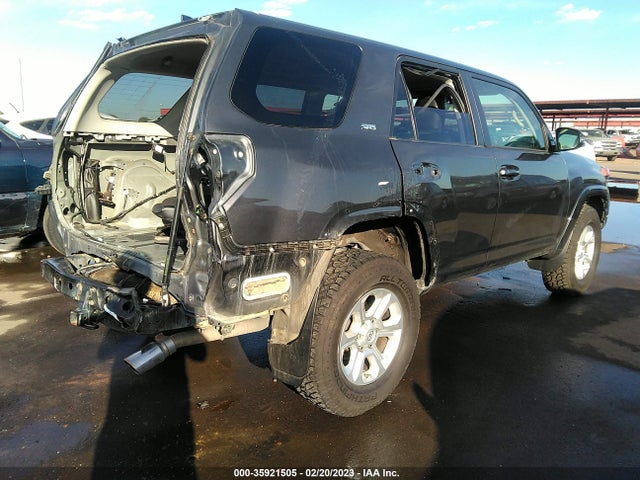 Toyota 4RUNNER SR5 2018 JTEBU5JR6J5546972 Image 6