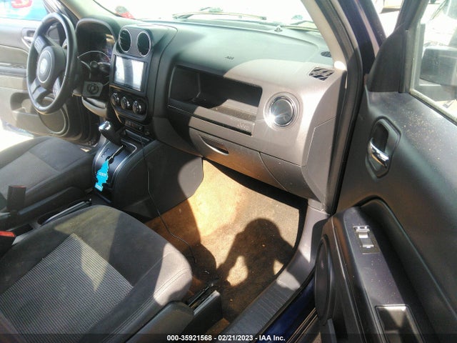 1C4NJPFA6GD666925 Jeep Patriot Latitude