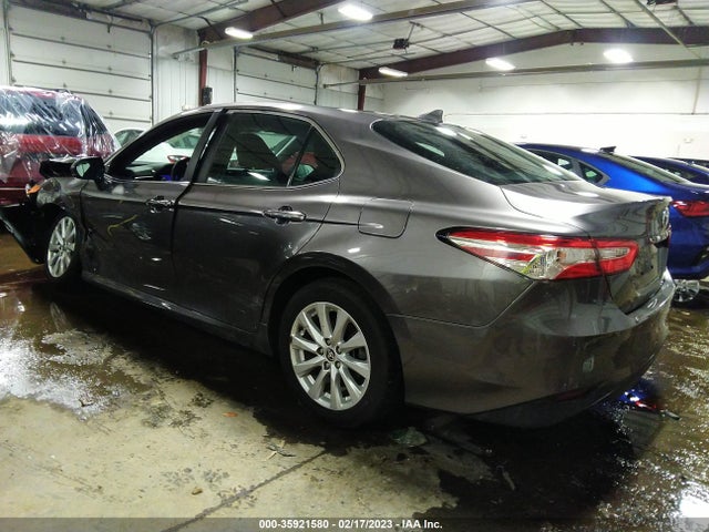2020 TOYOTA CAMRY LE VIN: 4T1C11BK2LU014621