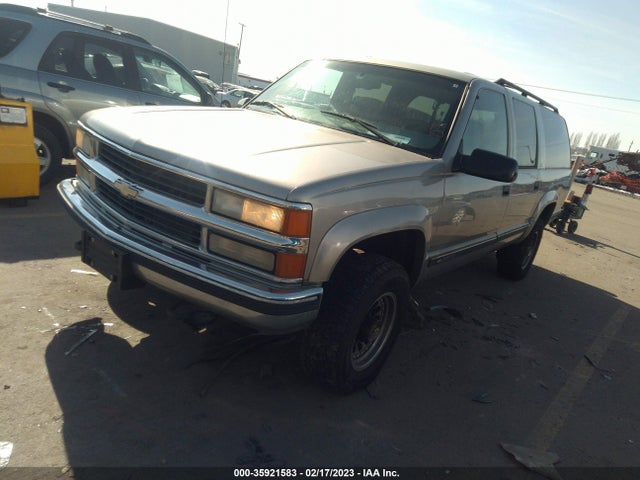 Chevrolet Suburban 1999 3GNGK26J8XG239779 Image 2