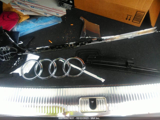 WA1JCCFS8JR033485 Audi Q3 Premium Plus