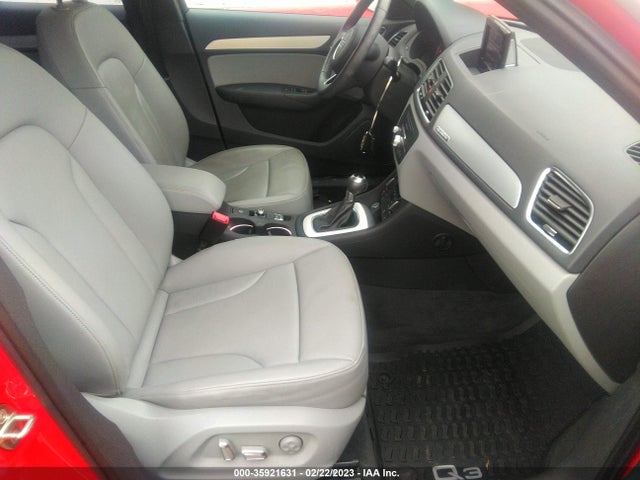 WA1JCCFS8JR033485 Audi Q3 Premium Plus