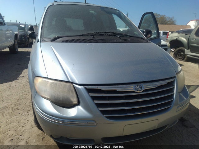 2C8GP64L85R127804 Chrysler Town & Country Limited
