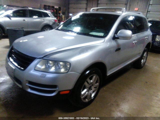 Volkswagen Touareg 2004 WVGCM77L74D046350 Image 2