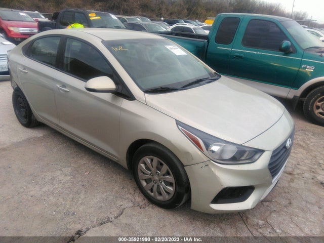 2018 3KPC24A31JE022282 main image