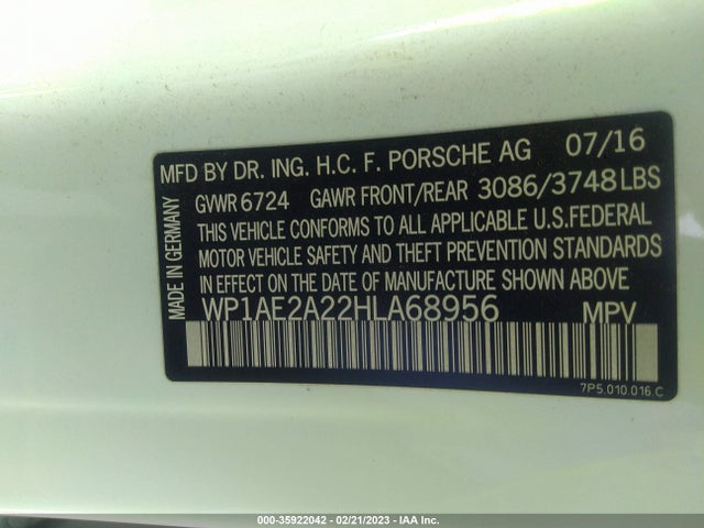 2017 Porsche Cayenne, VIN: WP1AE2A22HLA68956
