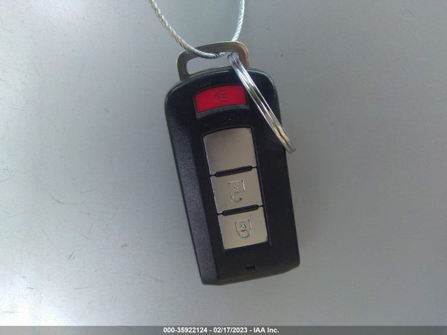 JA4AD3A31HZ062544 Mitsubishi Outlander Se/sel