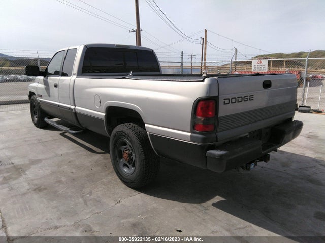 Dodge RAM 2500 2000 3B7KC2362YG143339 Image 4