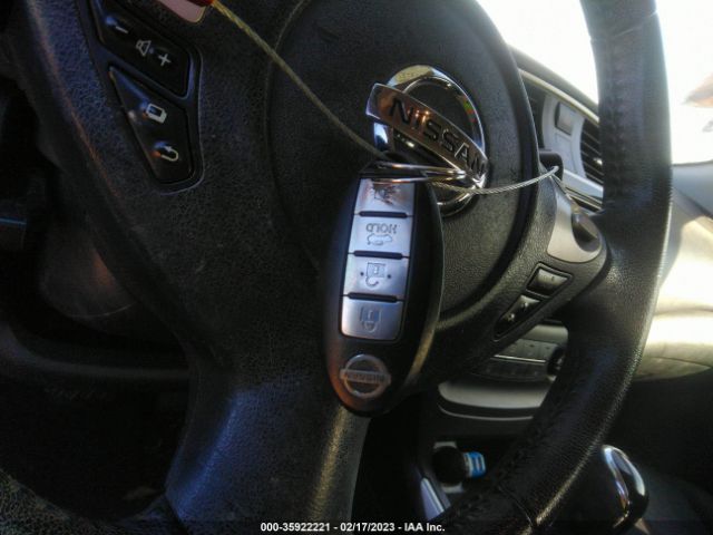 3N1AB7AP4HY365921 Nissan SENTRA SV
