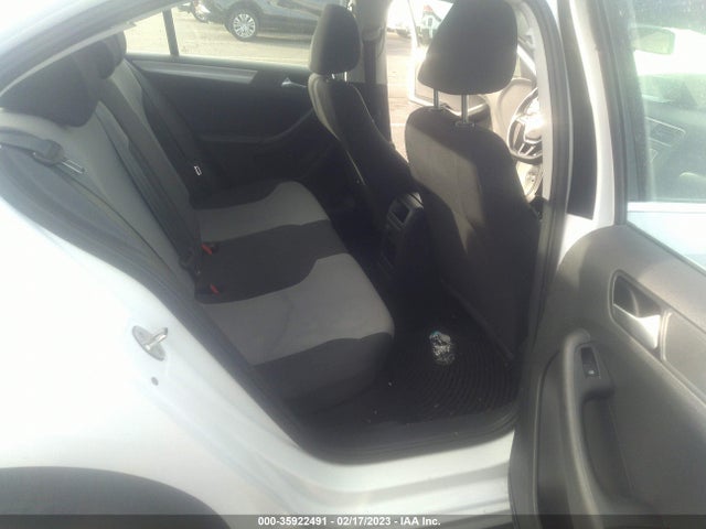 3VW2B7AJ6HM313563 Volkswagen Jetta 1.4t S