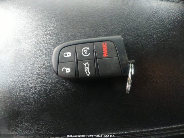 Chrysler 200 S 2015 1C3CCCBBXFN692580 Image 11
